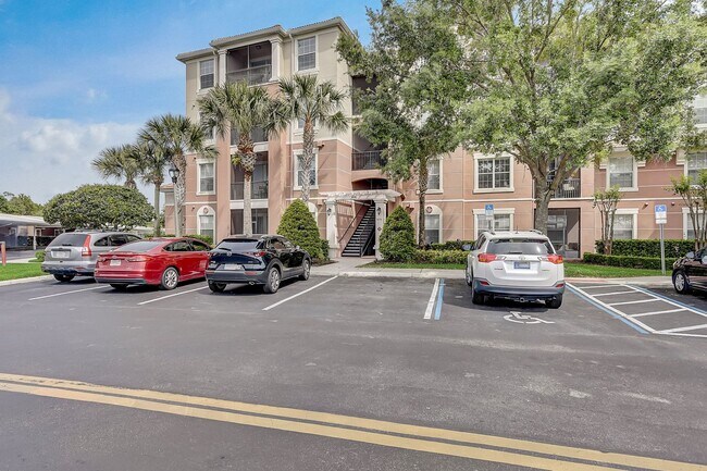 Building Photo - Beautifully Maintained 3-Bedroom, 2-Bathro...