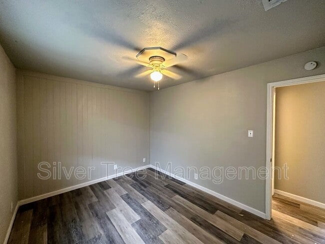 Building Photo - 1310 Meriwether Ave