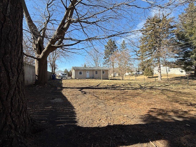 Building Photo - 36855 N Elizabeth Ct