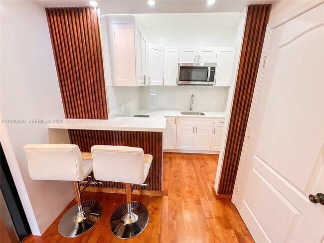 Building Photo - 3884 SW 150th Ct