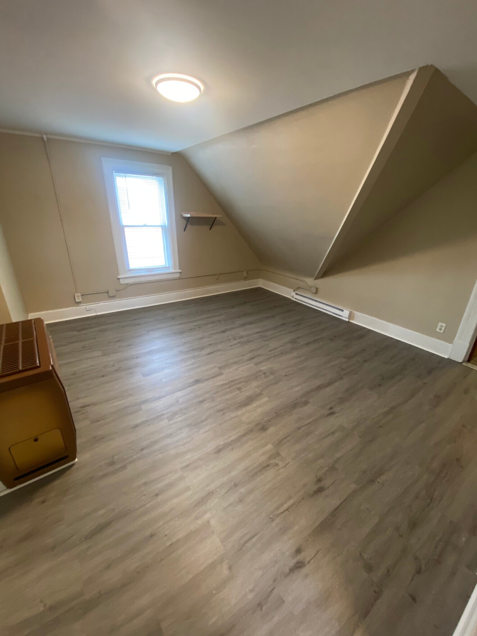 Living Room - 1720 N Astor St