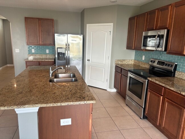 Building Photo - 152 Ludisia Loop