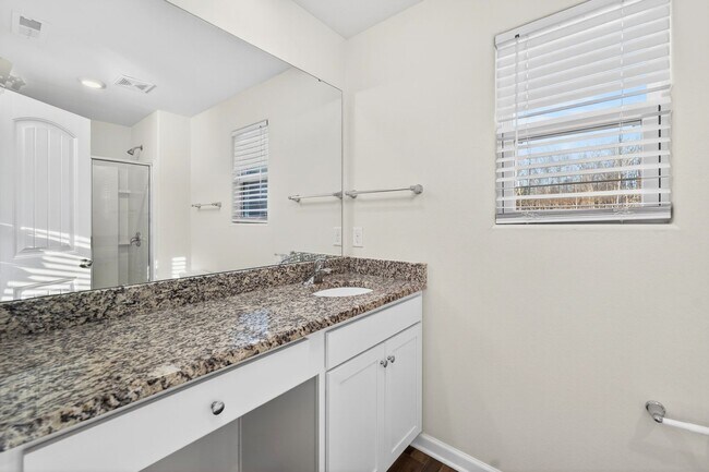 Building Photo - Available now! Stunning 3-Bedroom Home in Meredith Woods