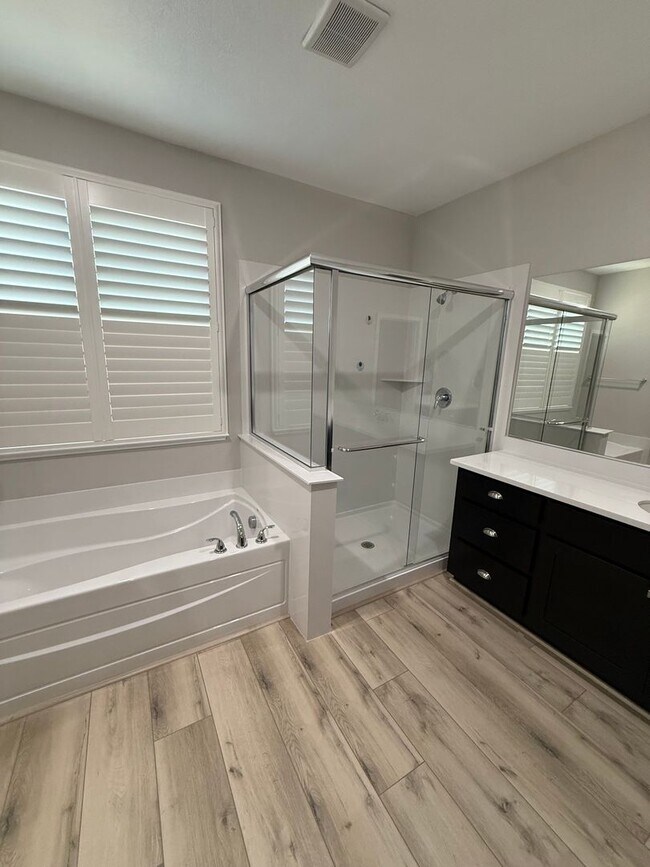 Building Photo - 3223 Le Bourget Ln