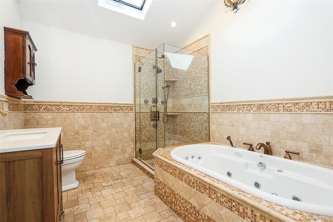 Building Photo - 118 Birchwood Park Dr