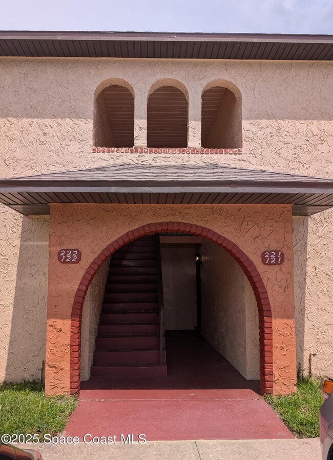Building Photo - 121 San Juan Cir
