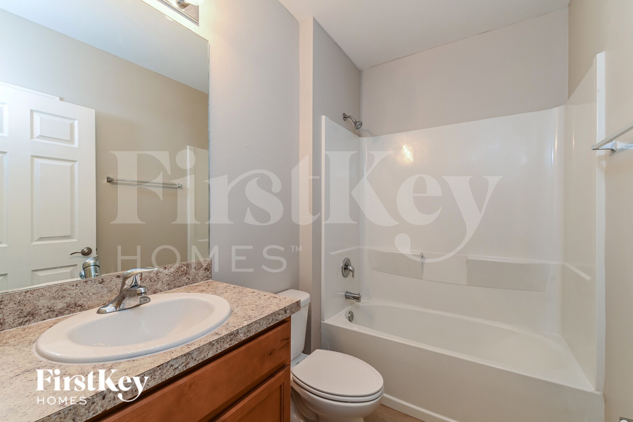 Building Photo - 2702 SW 9th Pl