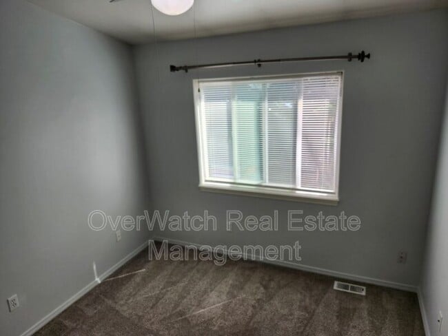 Building Photo - 6922 Gold Kings Ave