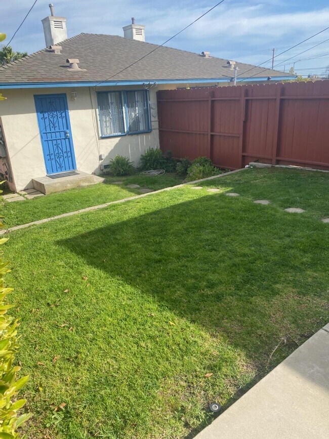 Building Photo - 8511 Wiley Post Ave