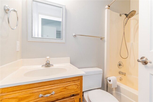 Building Photo - 1261 Mount Hebron Rd