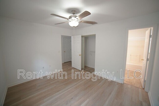 Building Photo - 1272 Cross Creek Cir