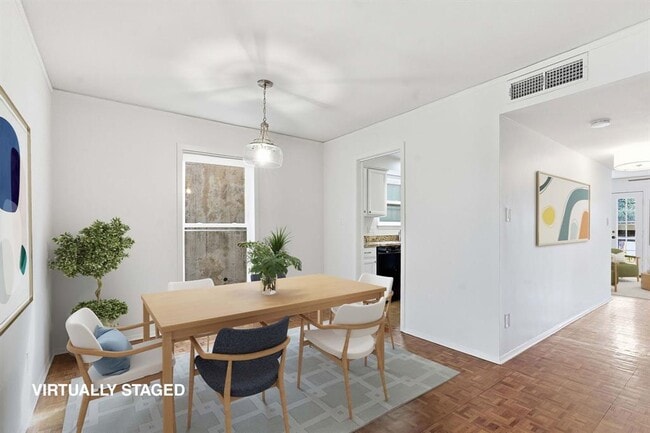 Building Photo - 6631 Valleyside Rd