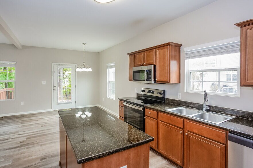 Building Photo - 149 High Bluff Cir