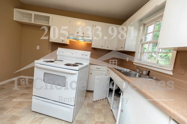 Building Photo - 1620 5th Pl NW