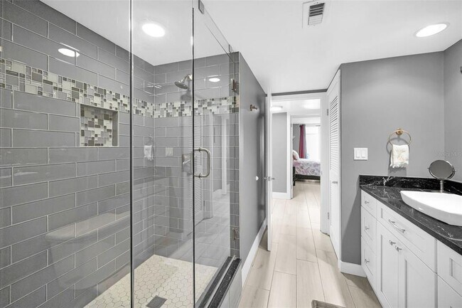 Building Photo - 1460 Gulf Blvd