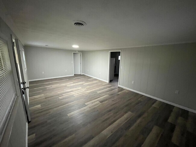 Building Photo - 1 Bedroom 1 Bath Home located in Baileyton, TN