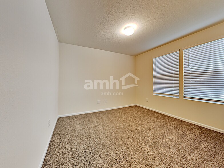 Building Photo - 3462 Lynn Ct