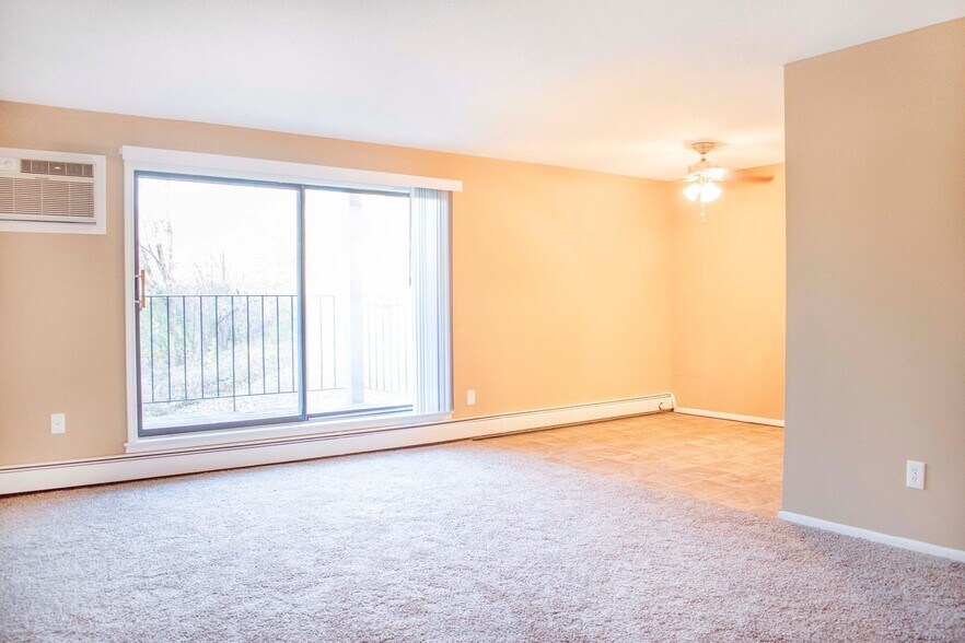 Cedar Creek 133135 Crosstown Blvd Chaska MN 55318 Apartment Finder