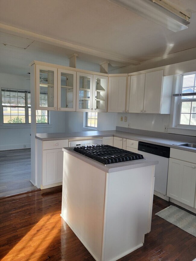 Building Photo - A LOT TO SEE! CALL US FOR A SHOWING!