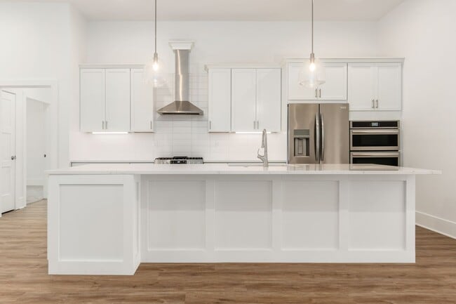 Building Photo - 2978 Bernard View Ln