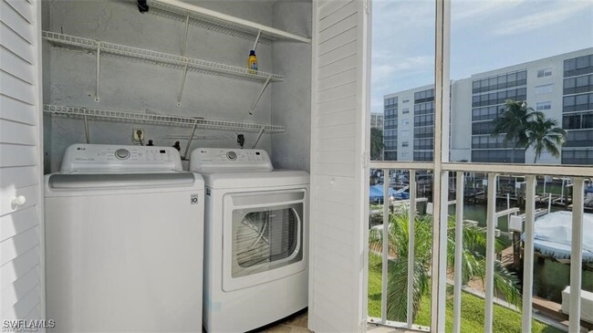 Building Photo - 4531 Bay Beach Ln