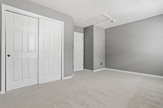 Building Photo - 5451 Crabtree Park Ct