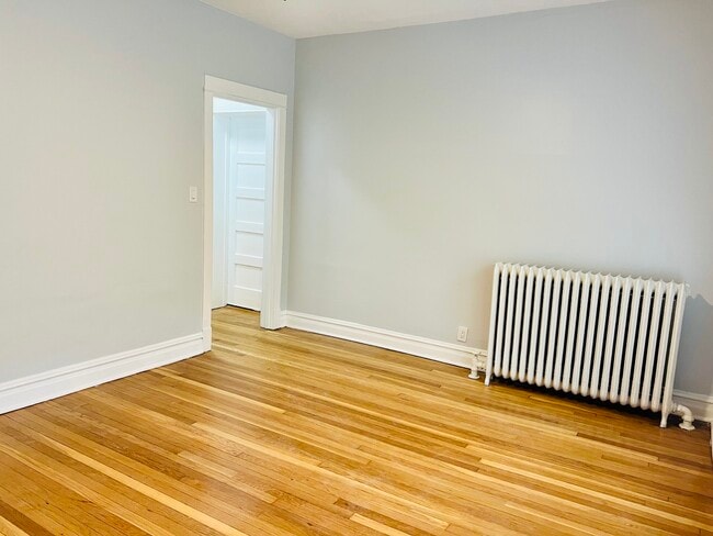 Building Photo - 530 Highland Ave