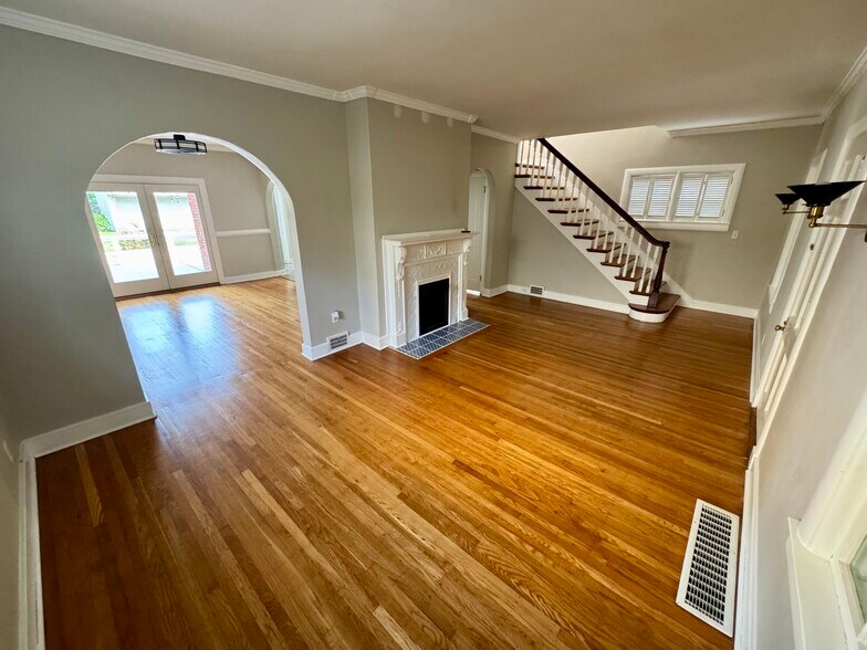 Building Photo - 1208 Audubon Pky