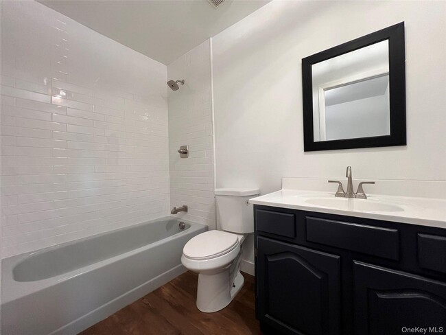 Building Photo - 524 Saracino Dr