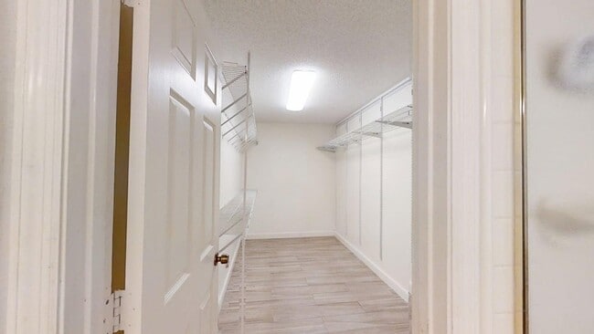Building Photo - 23330 La Vida Way