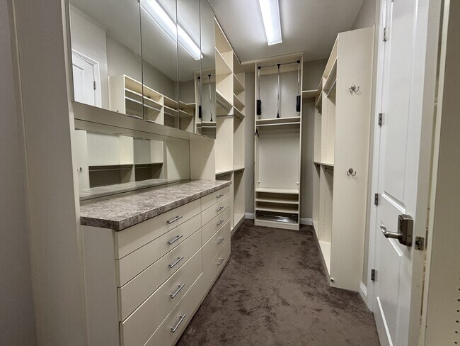 Building Photo - 81 Navarra Canyon Ct