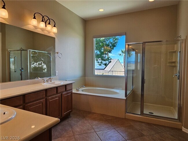 Building Photo - 2139 Twin Falls Dr