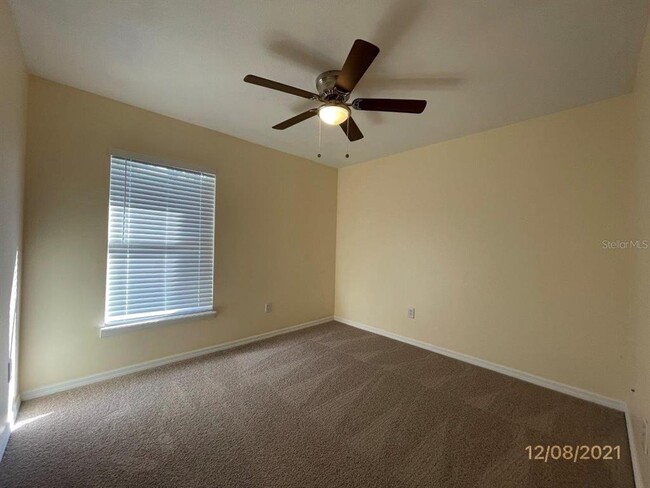 Building Photo - 551 Farmingham Ct