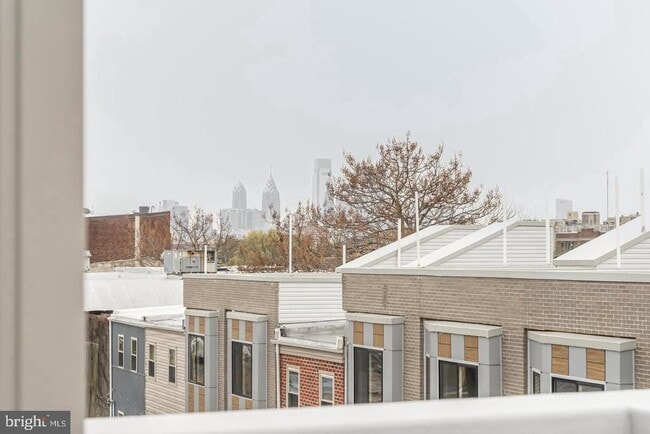 Building Photo - 2153 N Fairhill St