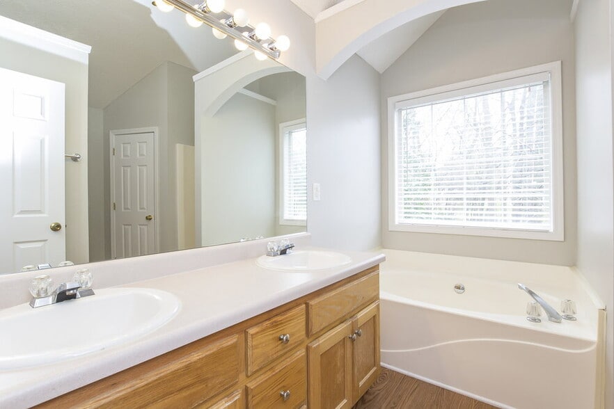 Building Photo - 3387 Cider Mill Ct SW