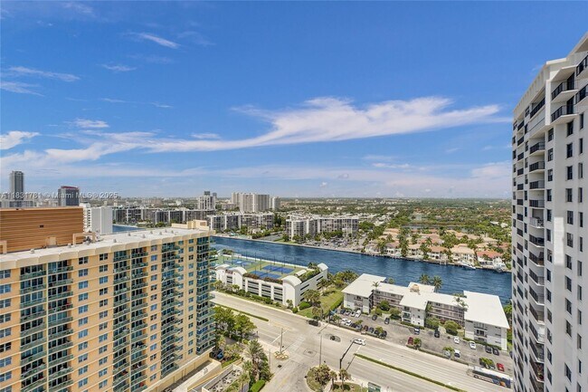 Building Photo - 2301 S Ocean Dr