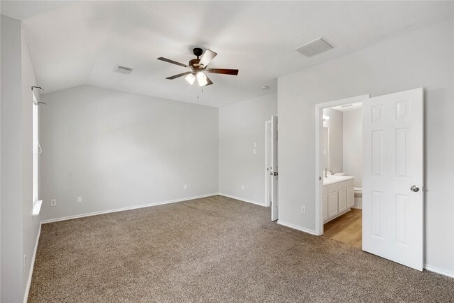 Building Photo - 38 N Walden Elms Cir