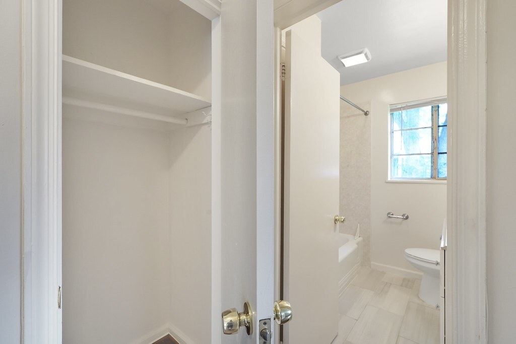 Building Photo - 5609 6th St S