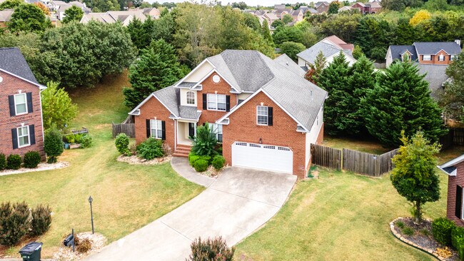 Building Photo - 1100 Winterberry Ln