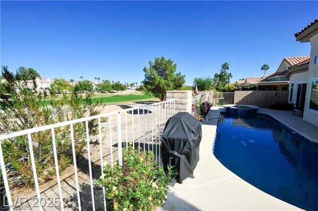 Building Photo - 7920 Ben Hogan Dr