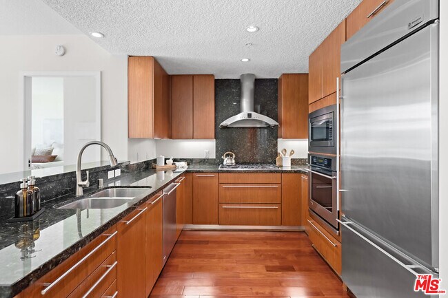 Building Photo - 3141 Michelson Dr