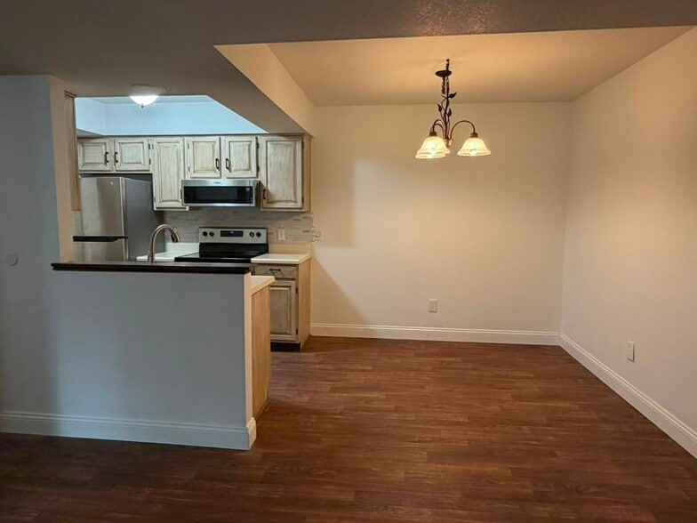 Building Photo - 5713 Tibaron Ln