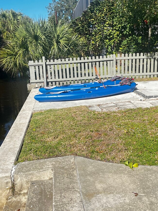 Building Photo - 27251 Patrick St