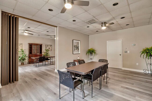 Building Photo - Modern Luxury Condo in Middleborough – Rec...