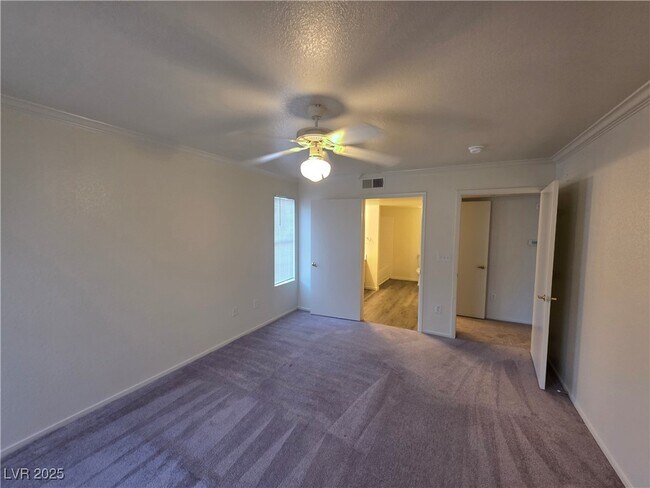 Building Photo - 8101 W Flamingo Rd