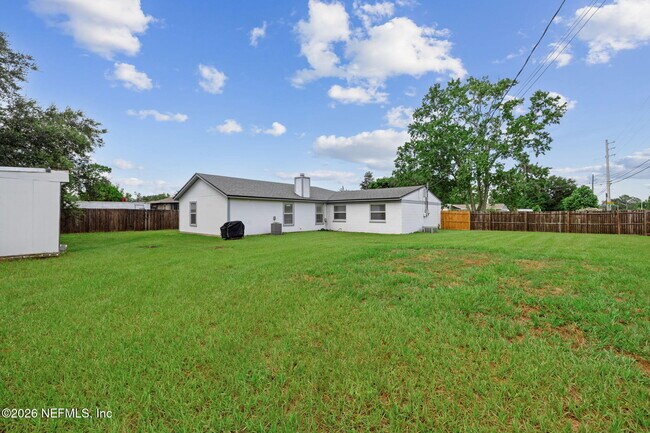 Building Photo - 7600 Pheasant Run Dr