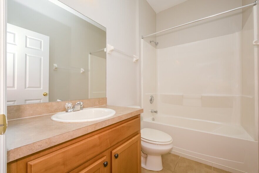 Building Photo - 9011 40th Ct E