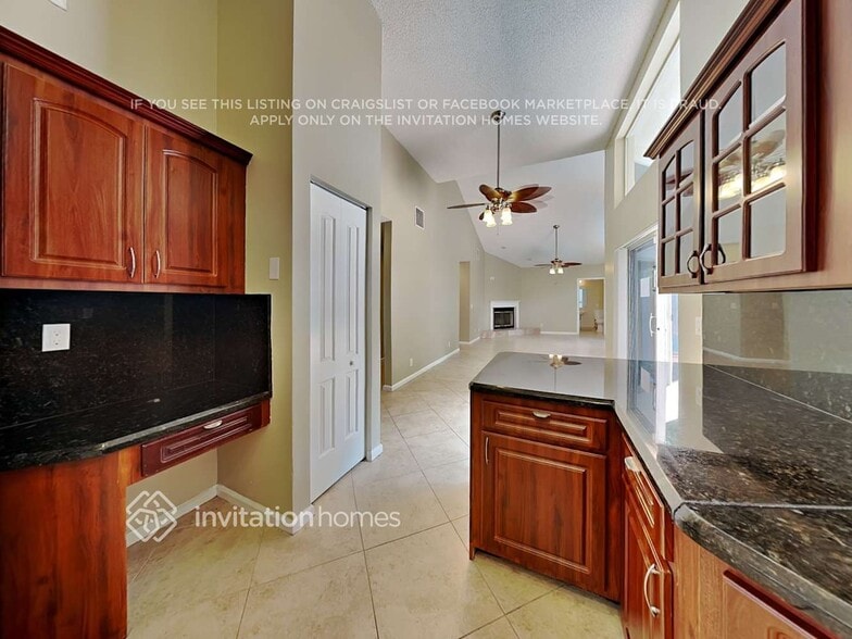 Building Photo - 4433 NW 67th Ave