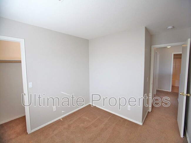 Building Photo - 22541 W Lasso Ln