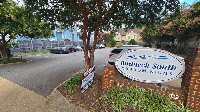 Building Photo - 532 N Birdneck Rd